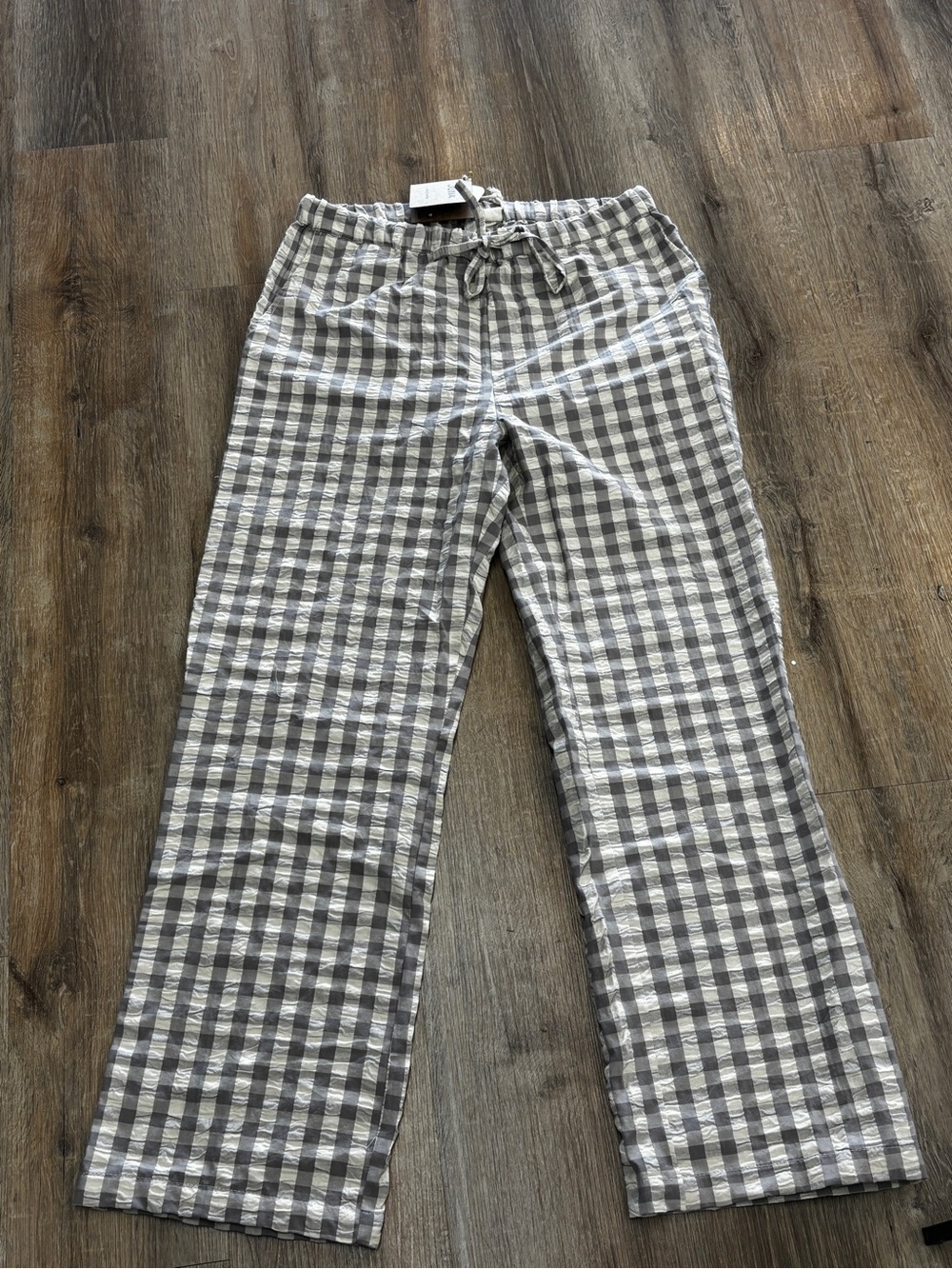 Women’s Gray & White Gingham Lounge Pajama Pants
